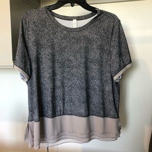 Lululemon short sleeve shirt